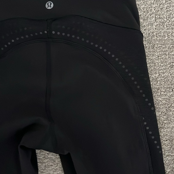 Lululemon stop at nothing crop black legging - Picture 9 of 11